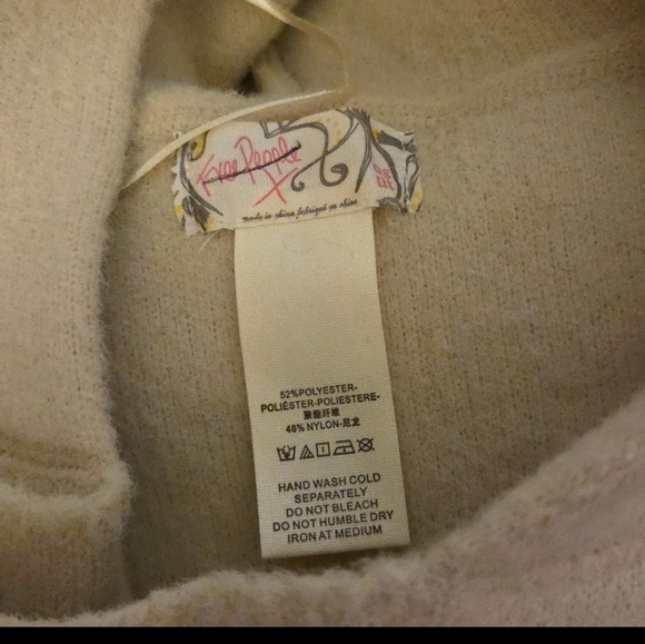 Free People NWOTs Toggle Poncho - Picture 9 of 10